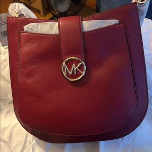 Michael Kors Lillie Lg Hobo Messenger Leather Bag